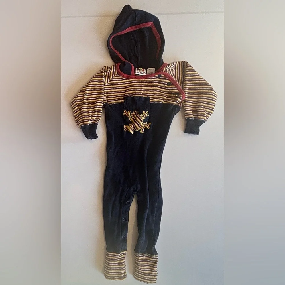 VINTAGE PEEK-A-BABE Infant Long Sleeve Hooded Onesie‎ with Frog Detail 12M